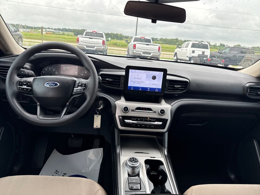2023 Ford Explorer Base