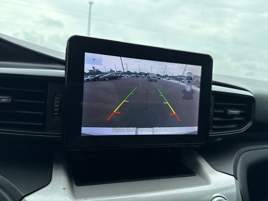 2023 Ford Explorer Base