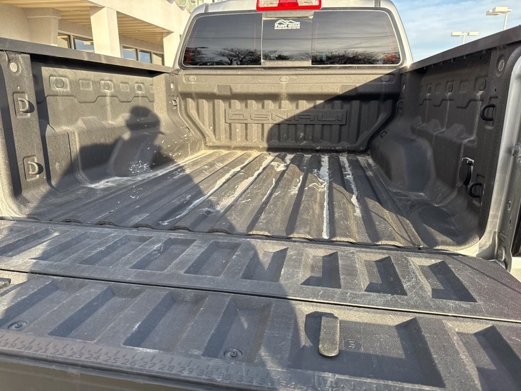 2023 GMC Canyon 4WD Crew Cab Short Box Denali