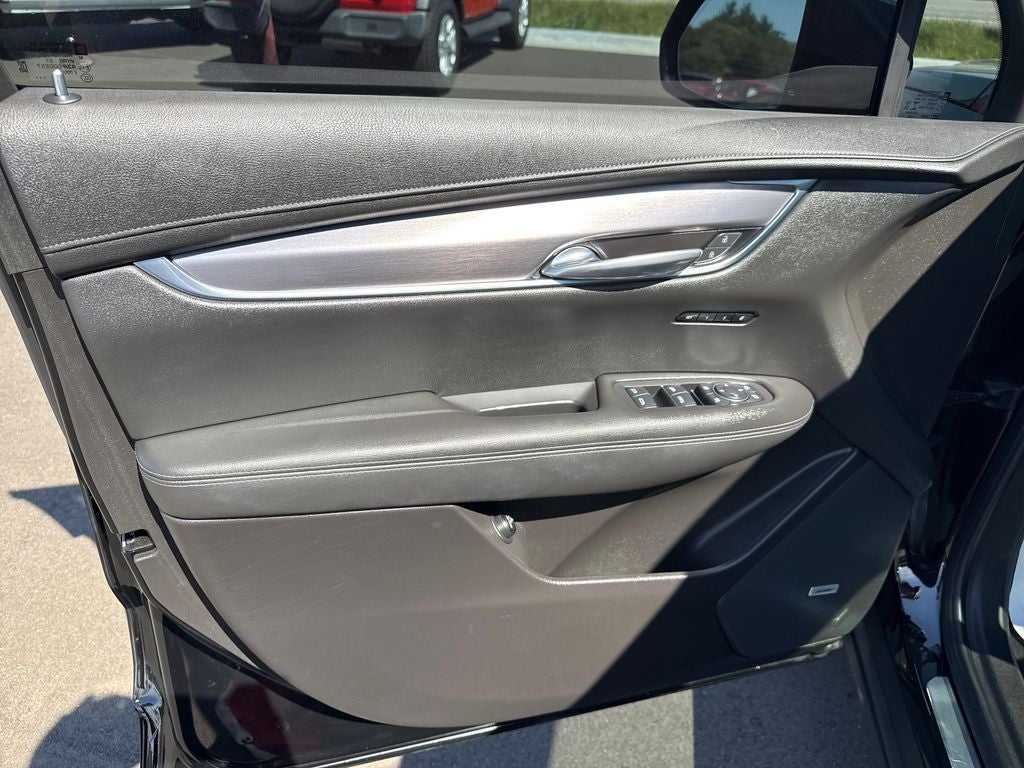 2023 Cadillac XT6 Luxury
