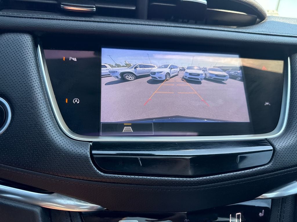 2023 Cadillac XT6 Luxury