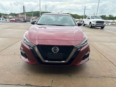 2021 Nissan Altima SR FWD