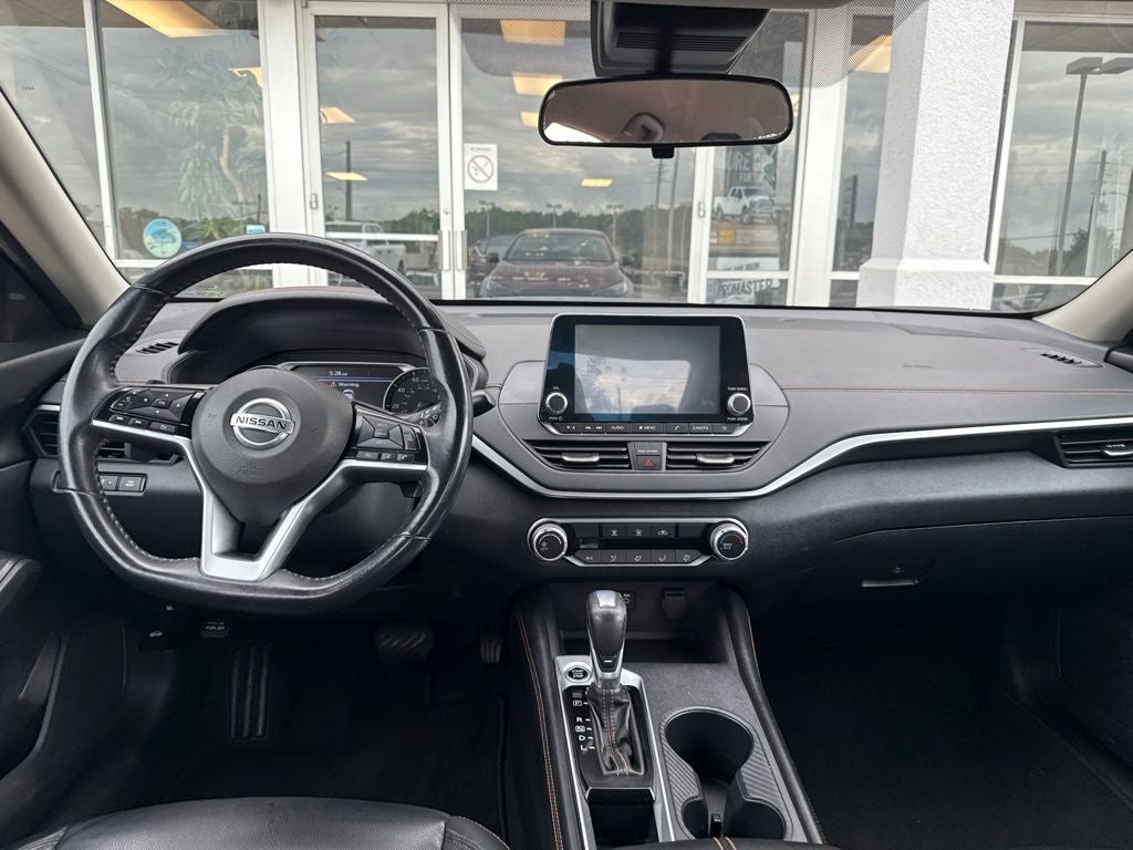 2021 Nissan Altima SR FWD