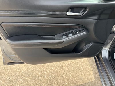 2021 Nissan Altima SR FWD