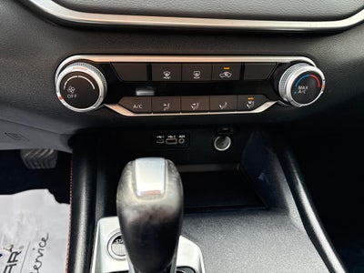 2021 Nissan Altima SR FWD