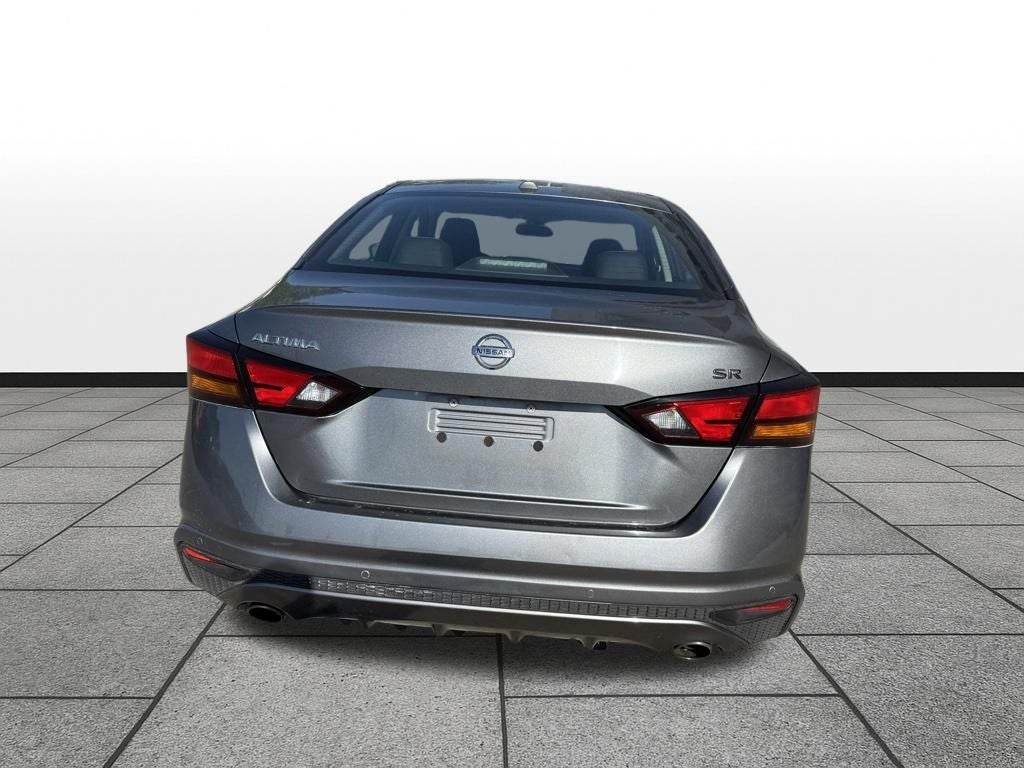 2021 Nissan Altima SR FWD