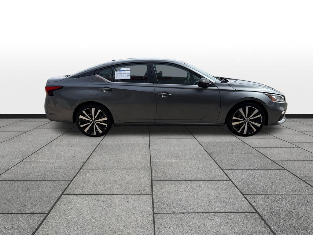2021 Nissan Altima SR FWD