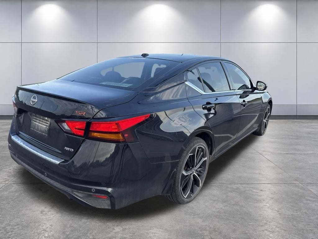 2023 Nissan Altima SR Intelligent AWD