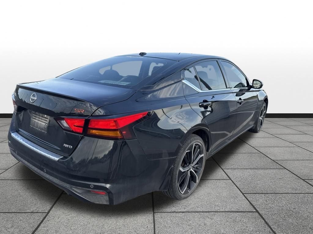 2023 Nissan Altima SR Intelligent AWD