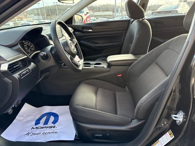 2024 Nissan Altima SV FWD