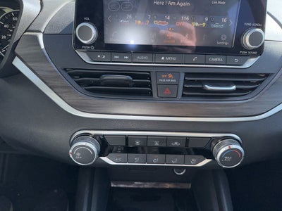 2025 Nissan Altima SV FWD