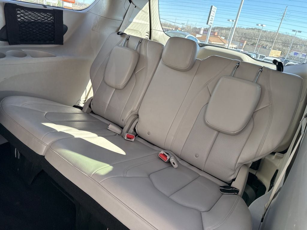 2021 Chrysler Pacifica Touring L