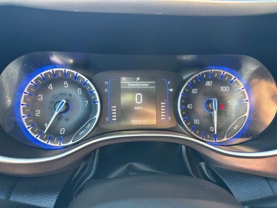 2023 Chrysler Voyager LX