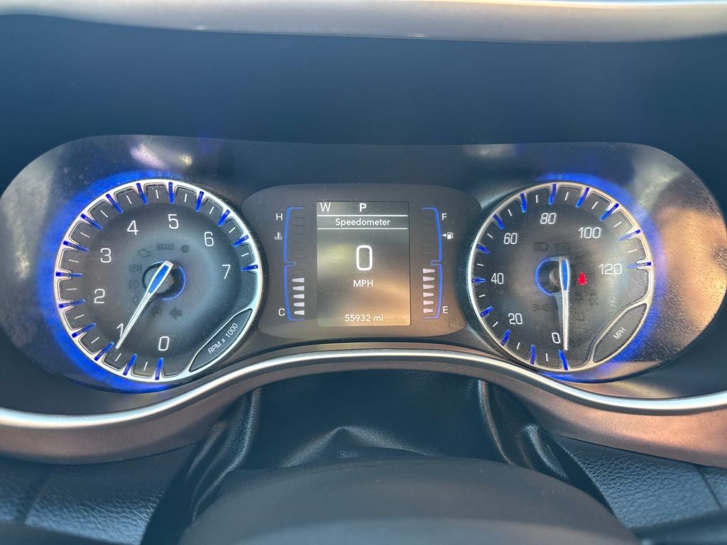 2023 Chrysler Voyager LX