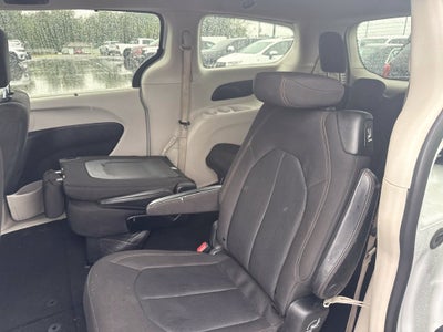 2020 Chrysler Pacifica Touring