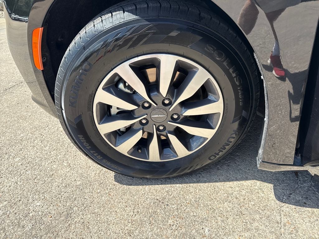 2024 Chrysler Pacifica Hybrid Select