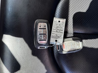 2024 Chrysler Pacifica Hybrid Select