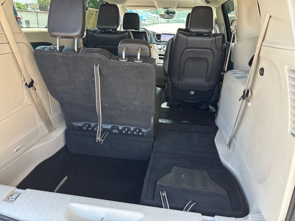 2024 Chrysler Pacifica Hybrid Select