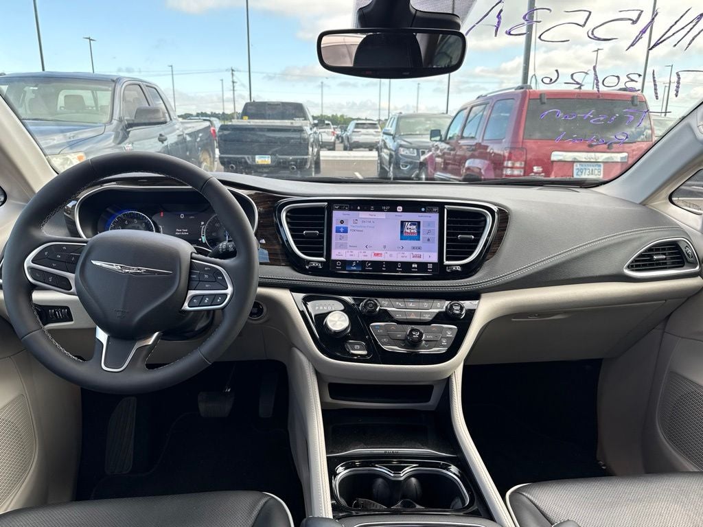 2024 Chrysler Pacifica Limited AWD
