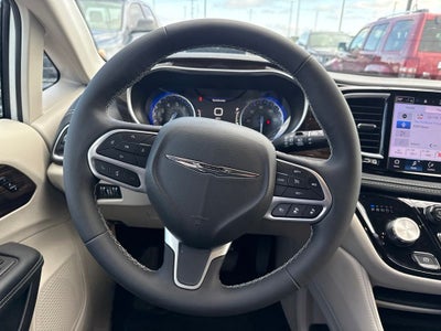 2024 Chrysler Pacifica Limited AWD