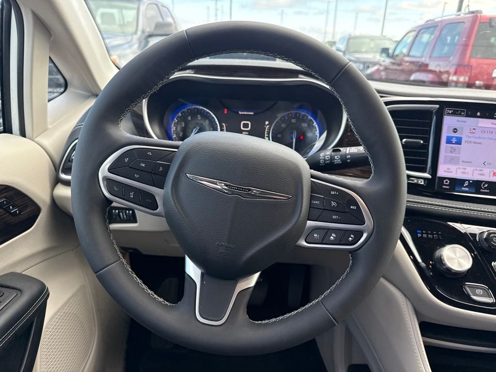 2024 Chrysler Pacifica Limited AWD