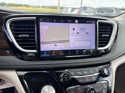 2024 Chrysler Pacifica Limited