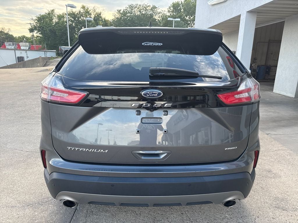 2022 Ford Edge Titanium