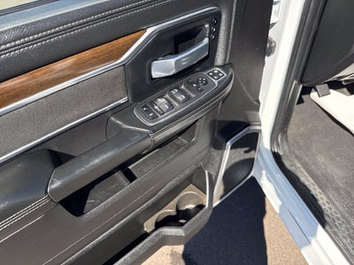 2023 RAM 2500 Laramie Crew Cab 4x4 6'4' Box