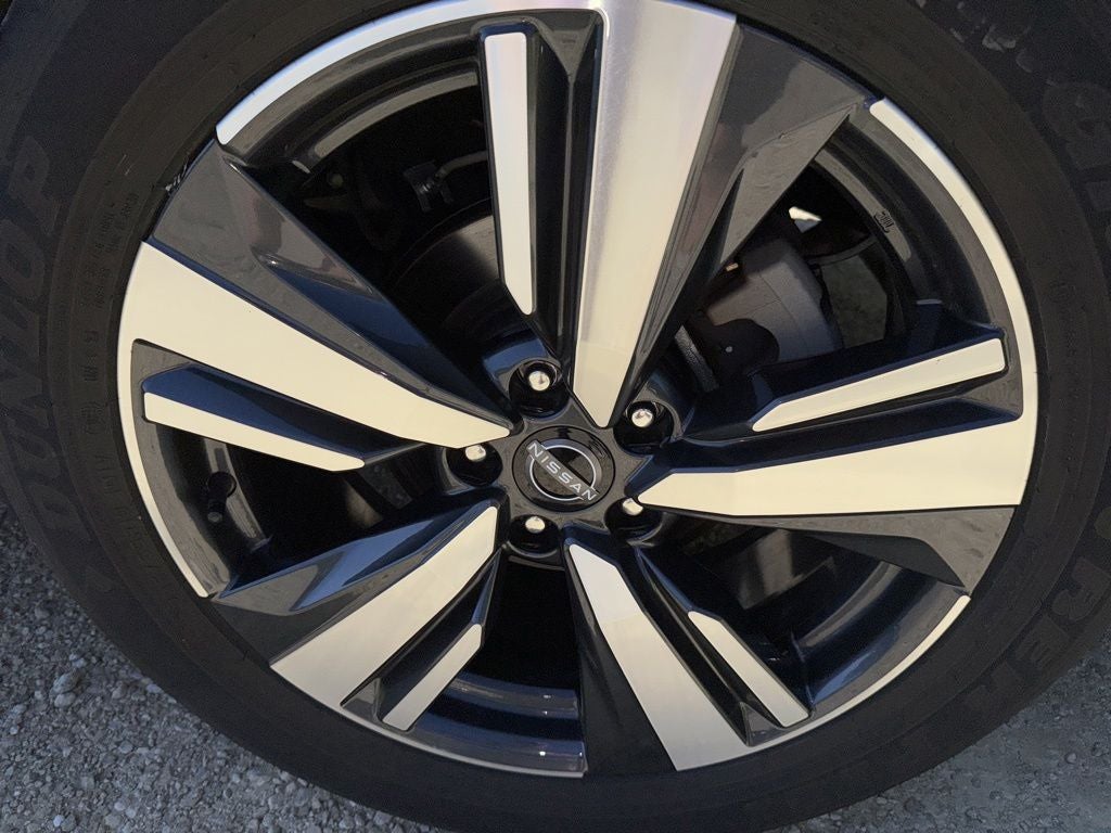 2024 Nissan Rogue SL