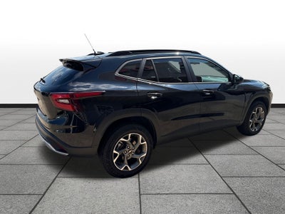 2025 Chevrolet Trax FWD LT
