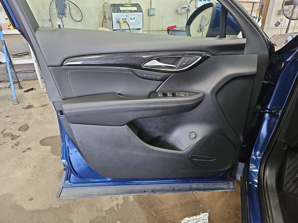 2023 Buick Envision Essence FWD