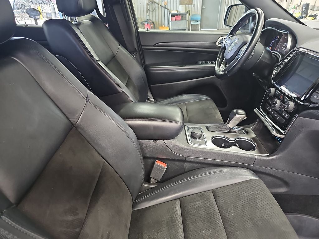 2020 Jeep Grand Cherokee Laredo