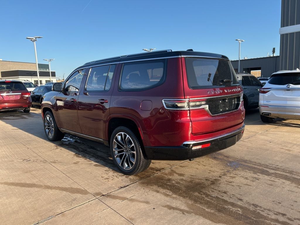 2022 Jeep Grand Wagoneer Series III