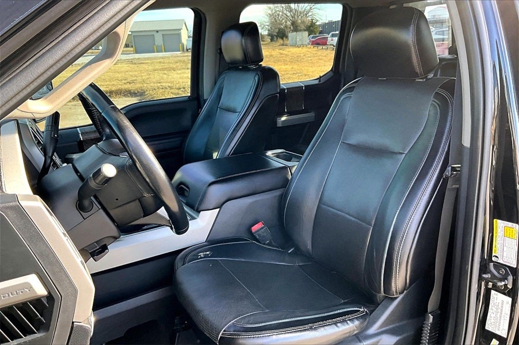 2017 Ford F-450SD Lariat DRW