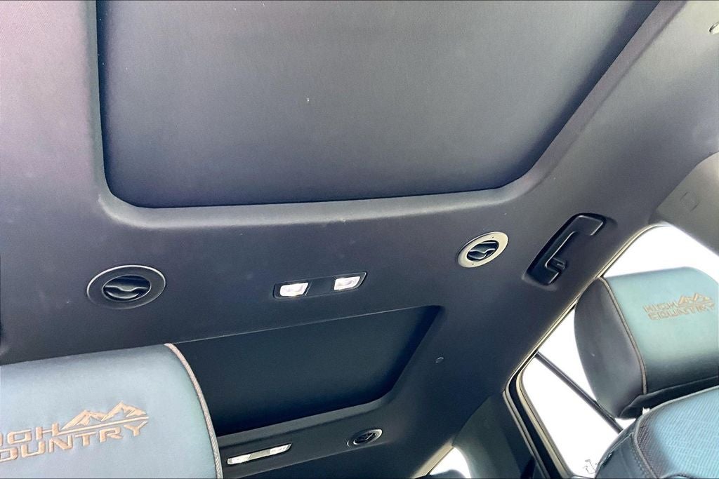 2023 Chevrolet Traverse High Country