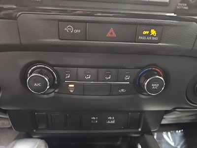 2024 Nissan Frontier SV