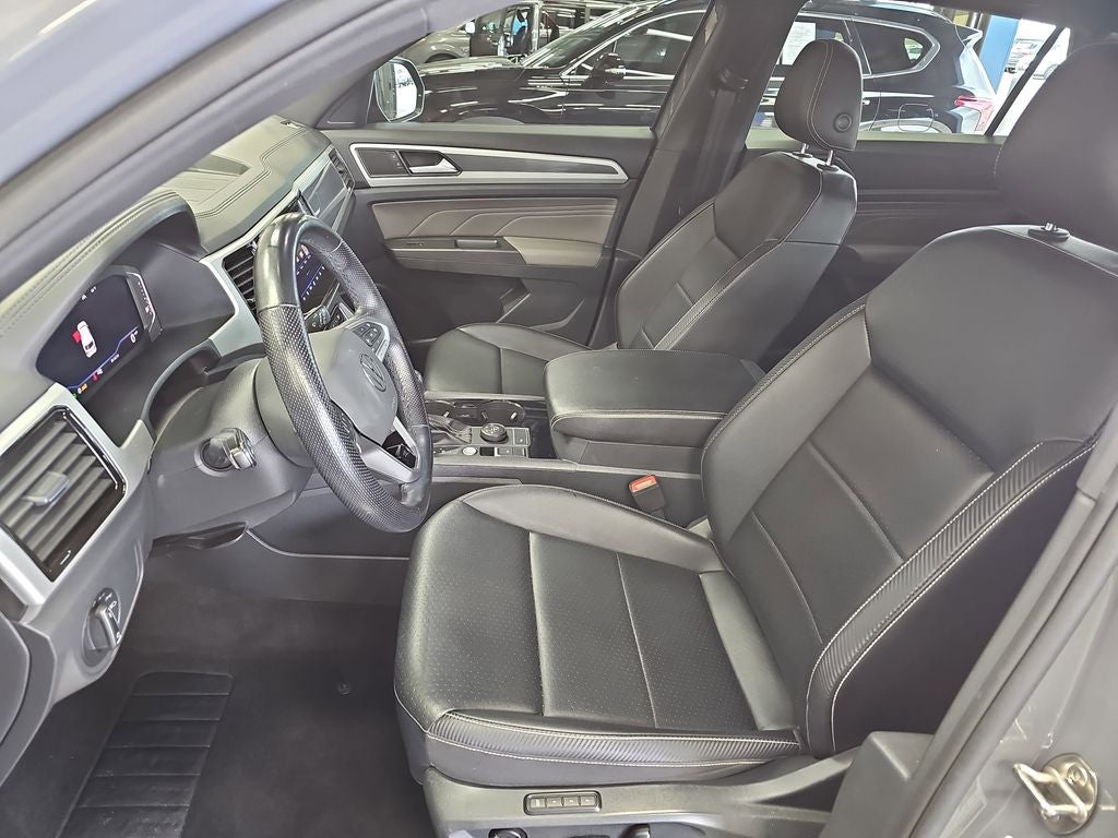 2022 Volkswagen Atlas Cross Sport 3.6L V6 SEL R-Line