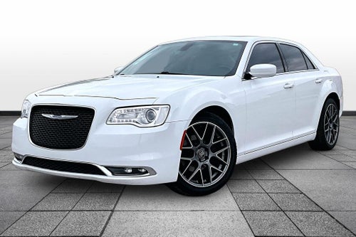 2018 Chrysler 300 Touring