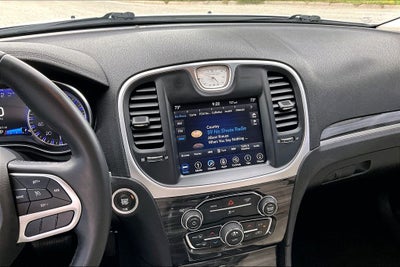 2018 Chrysler 300 Touring