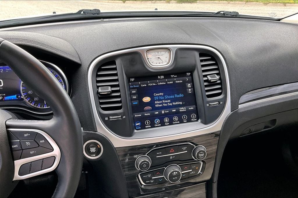2018 Chrysler 300 Touring