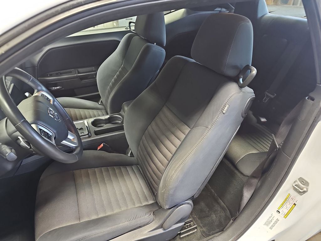 2013 Dodge Challenger SXT