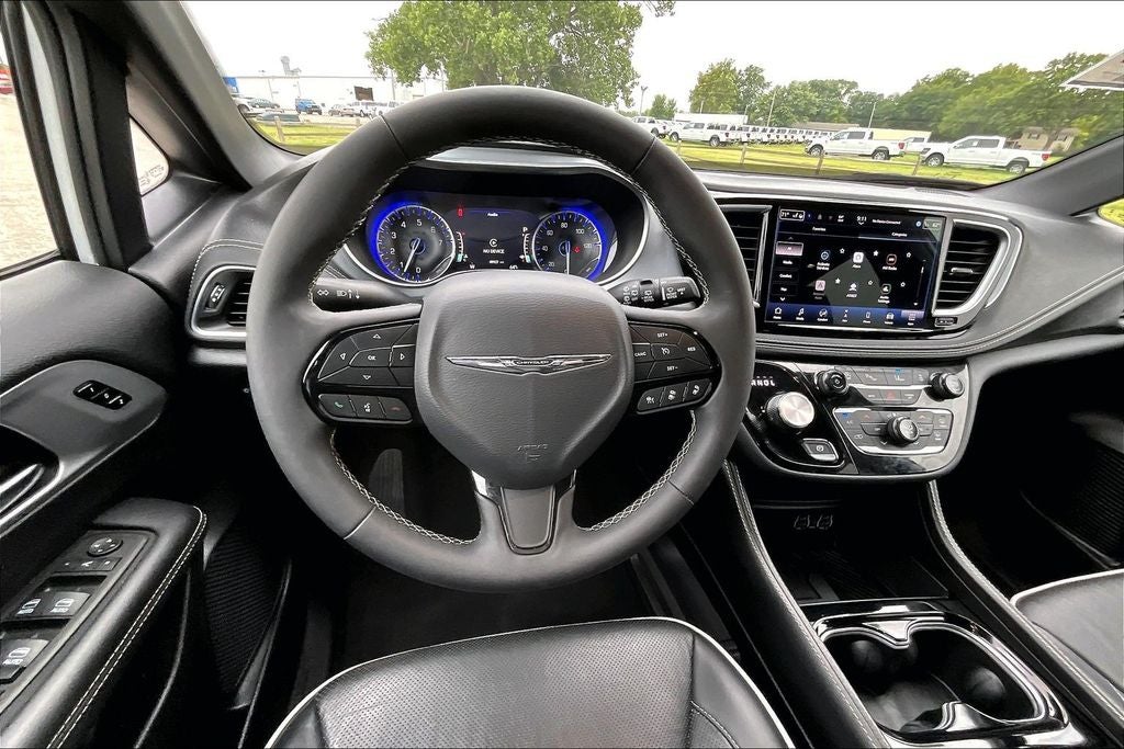 2025 Chrysler Pacifica Limited