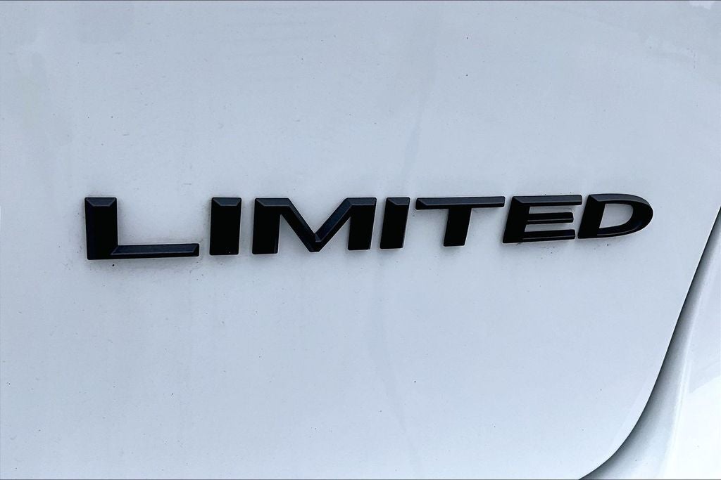 2025 Chrysler Pacifica Limited