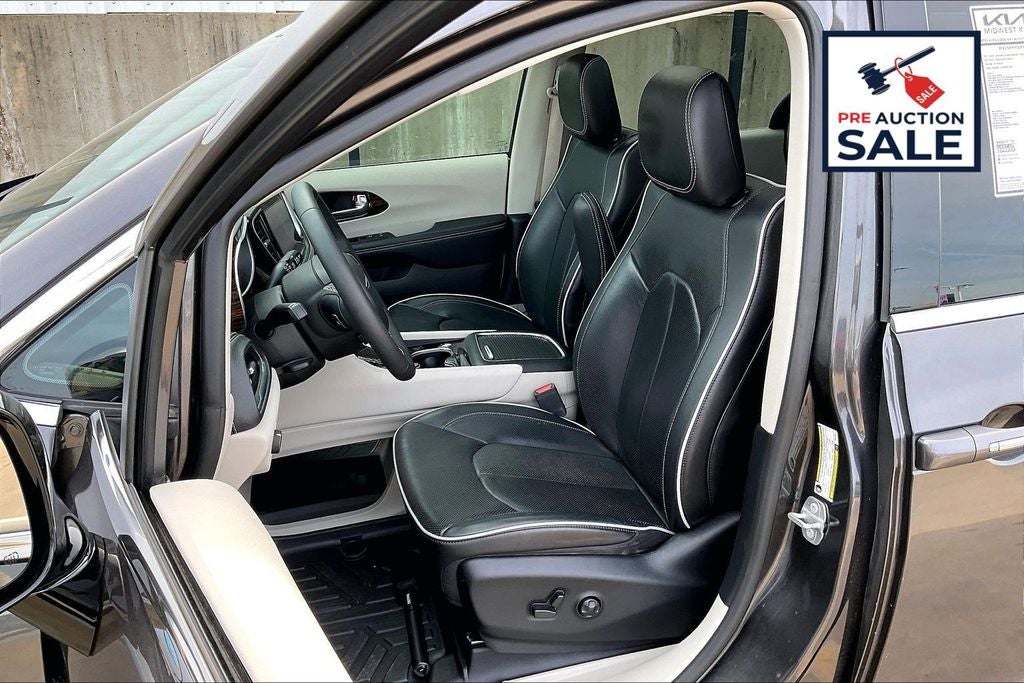 2023 Chrysler Pacifica Hybrid Limited