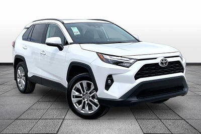 2025 Toyota RAV4 XLE Premium