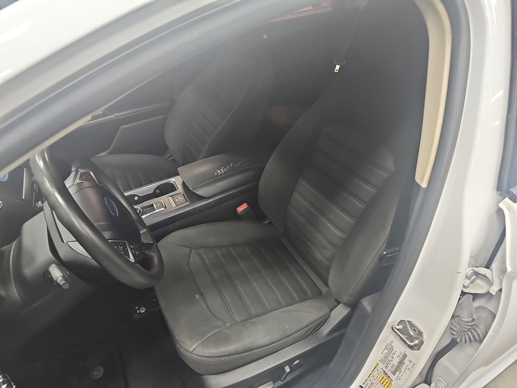 2020 Ford Fusion Hybrid SE
