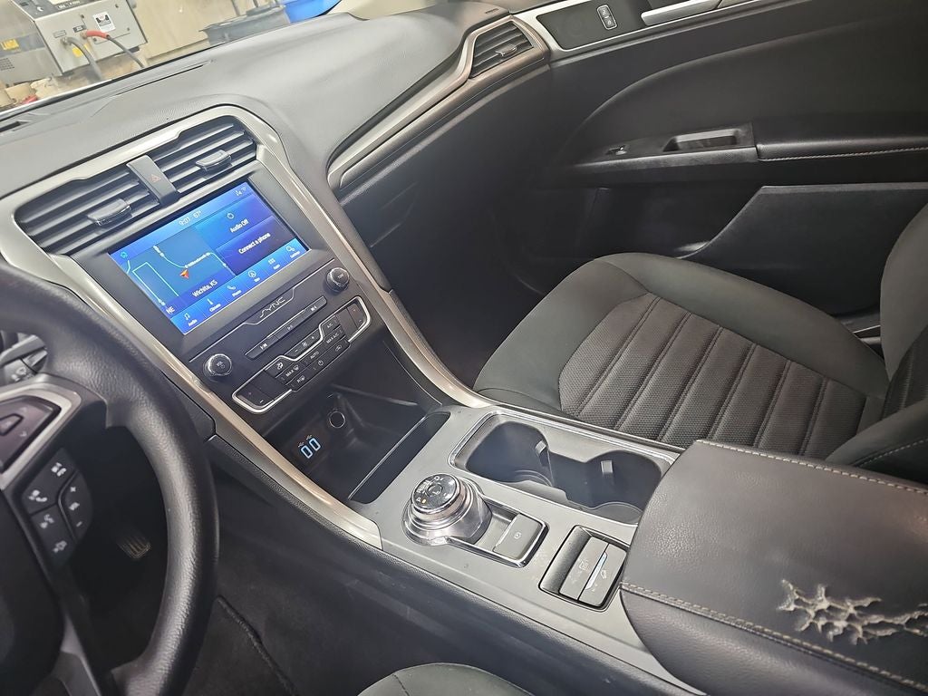 2020 Ford Fusion Hybrid SE