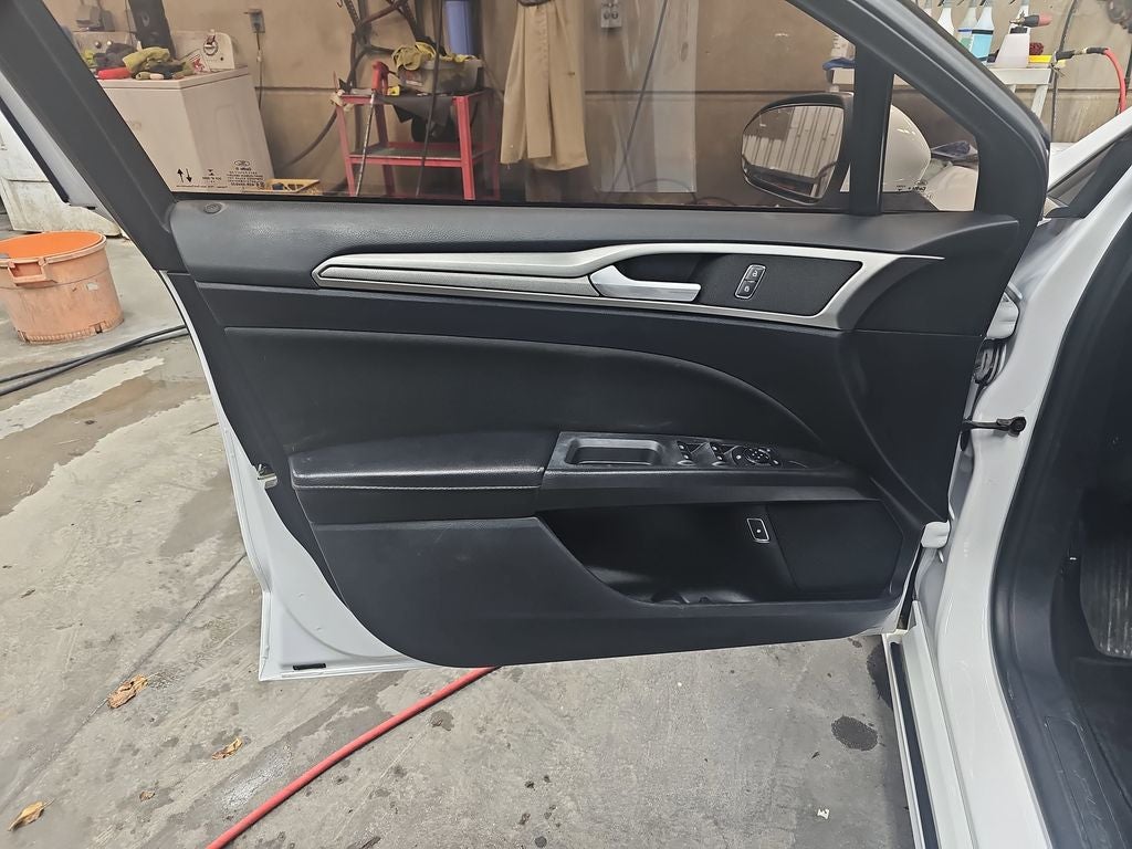 2020 Ford Fusion Hybrid SE