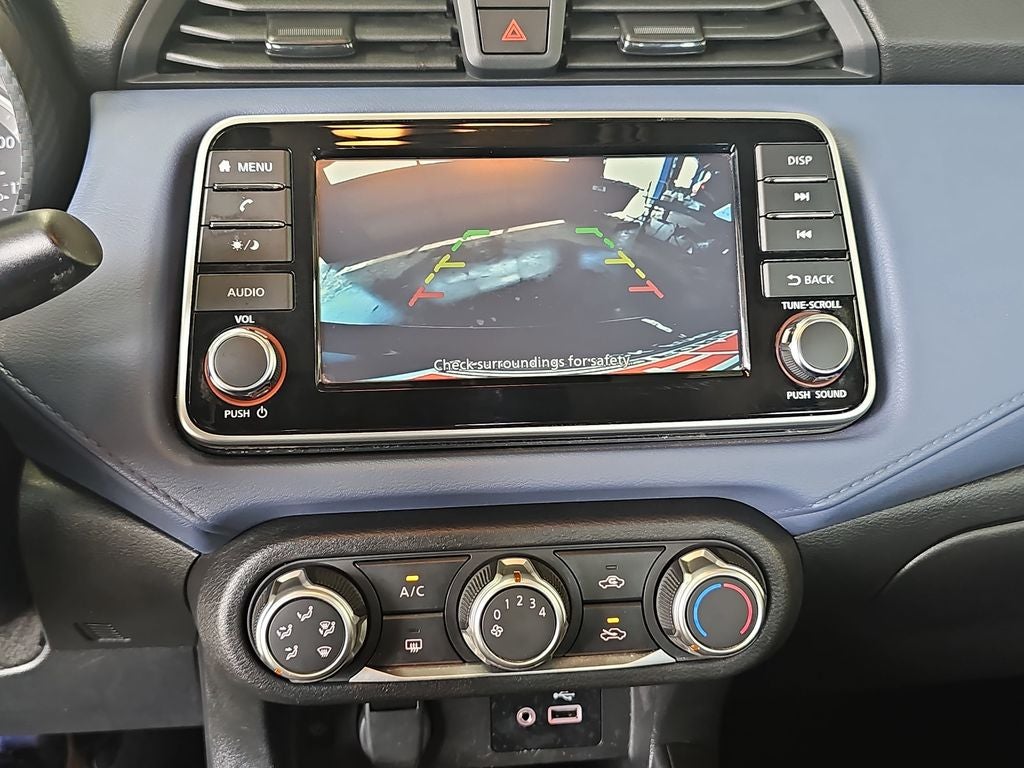 2023 Nissan Versa 1.6 SV