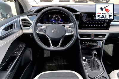 2025 Volkswagen Taos 1.5T SE